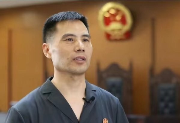 网红将自己的微信账号以50万卖出，这笔交易有效吗？